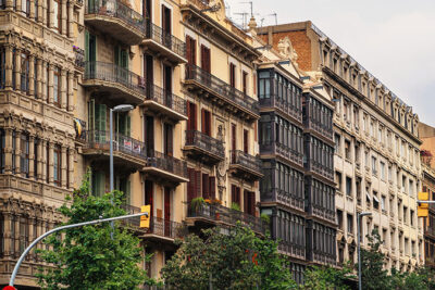 la inversion inmobiliaria crece en espana las casas de bancos una oportunidad