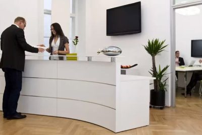 como decorar la recepcion de oficinas